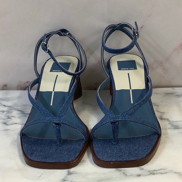 NWT Dolce Vita Sandals Blue Denim Banita Size 8 US - Picture 1 of 7